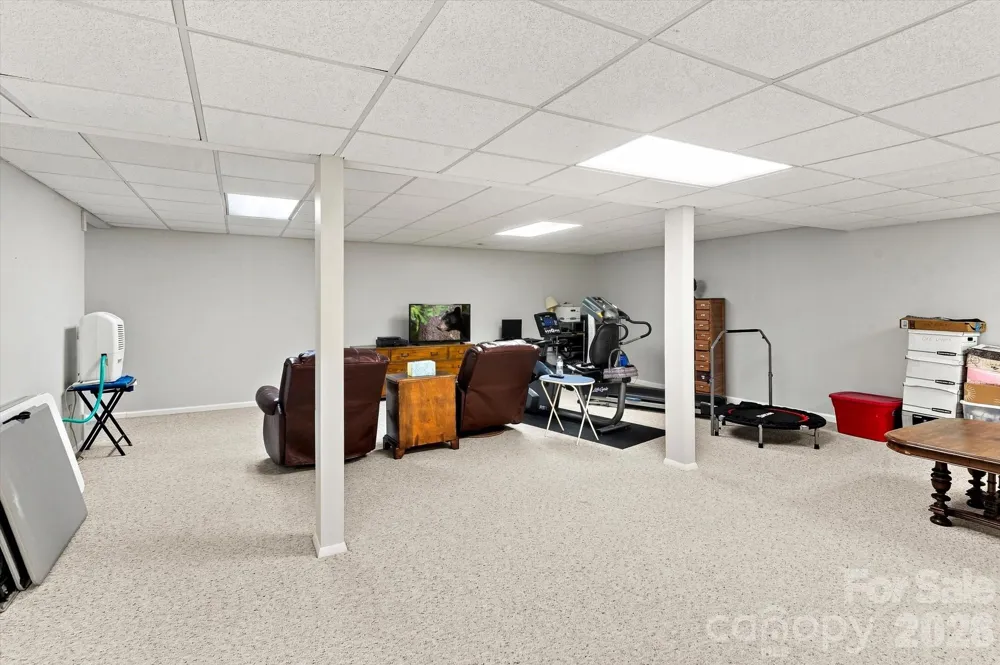 12 Highlander Lane Hendersonville, NC 28792