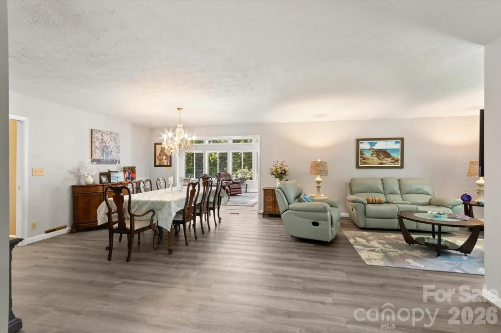 12 Highlander Lane Hendersonville, NC 28792