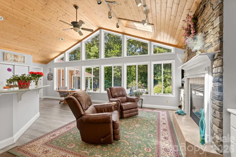 12 Highlander Lane Hendersonville, NC 28792