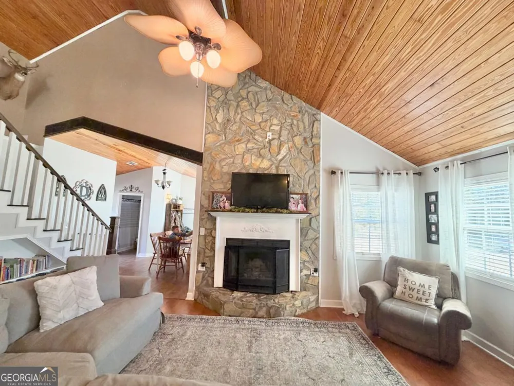 3231 Pear AVE Patterson, GA 31557