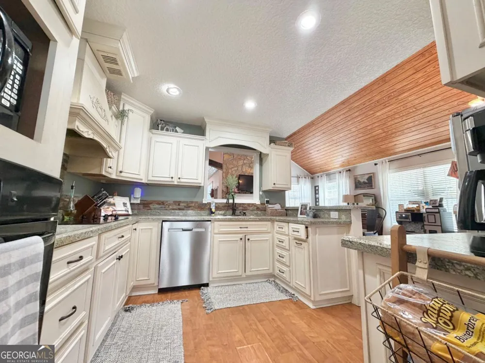 3231 Pear AVE Patterson, GA 31557