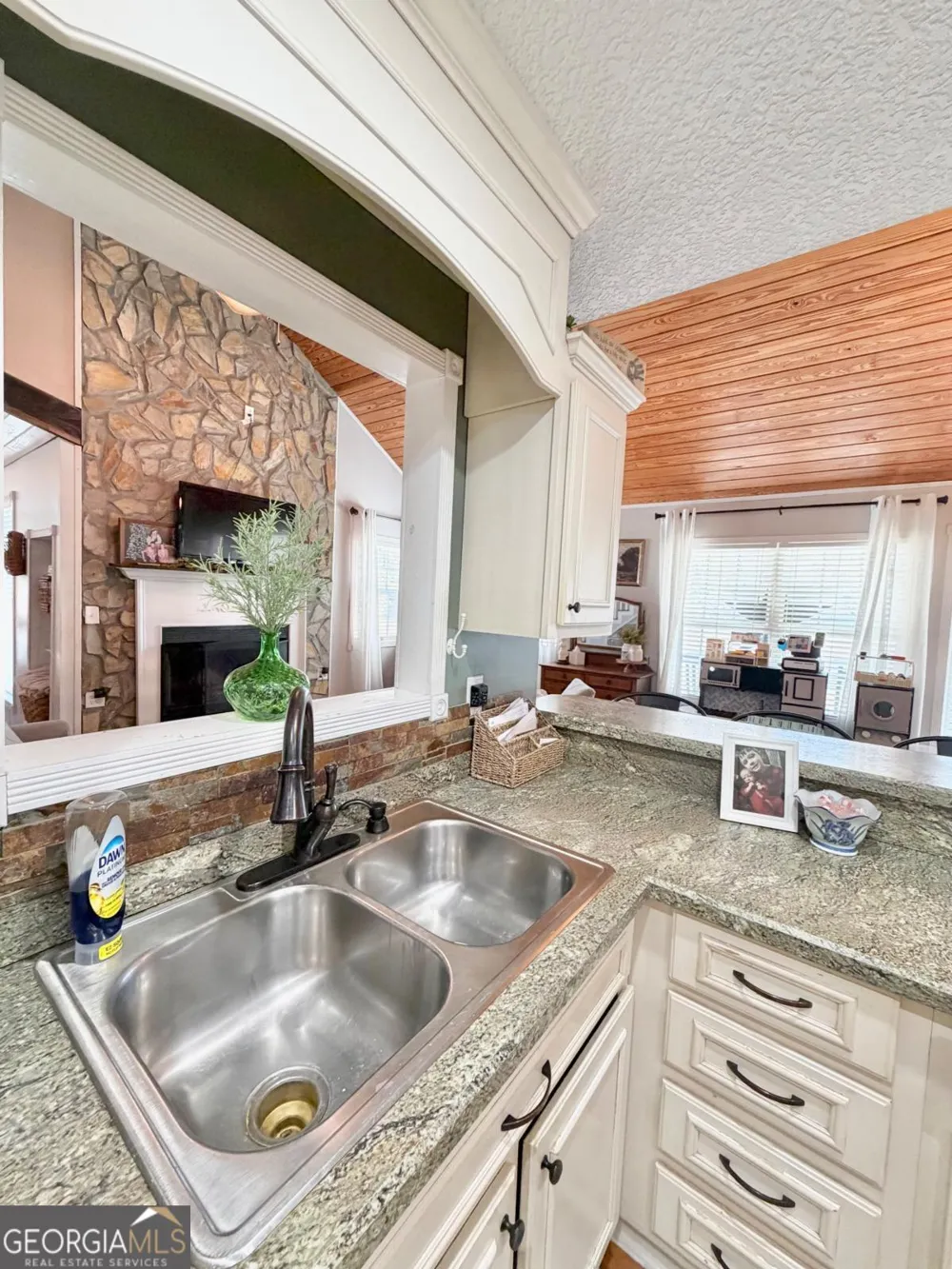 3231 Pear AVE Patterson, GA 31557