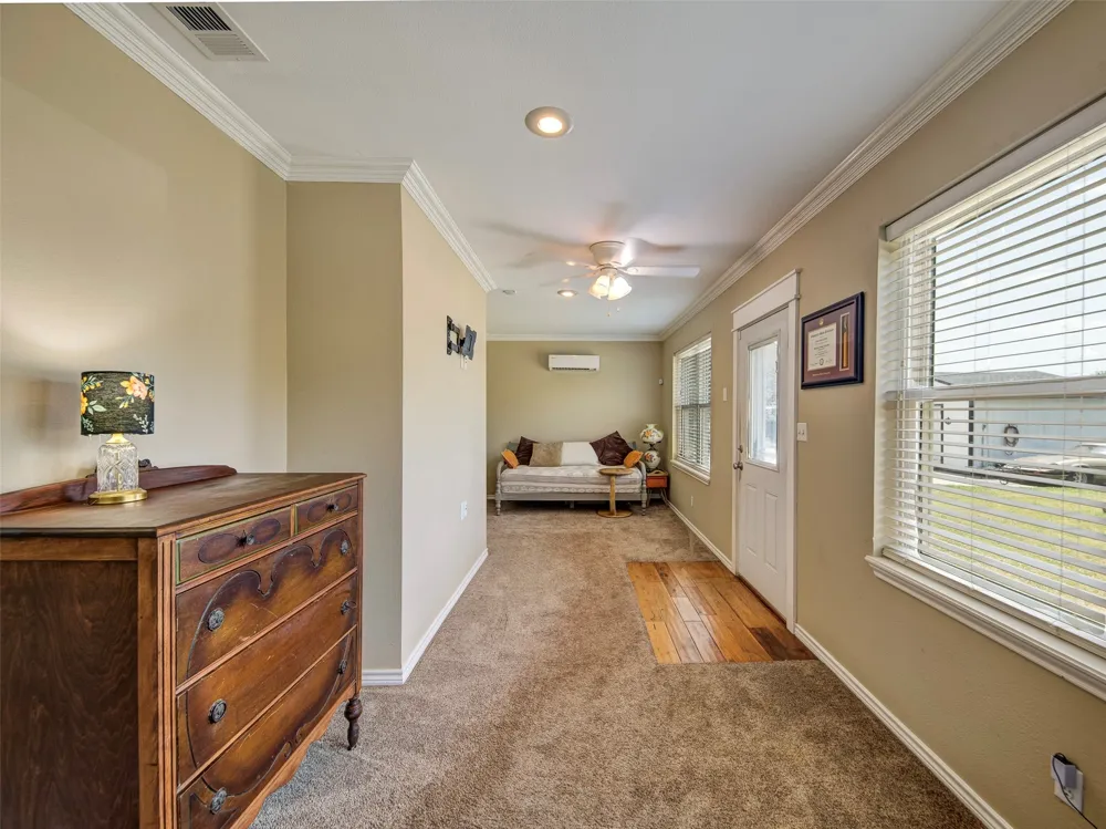 405 Wickham Street Alvord, TX 76225