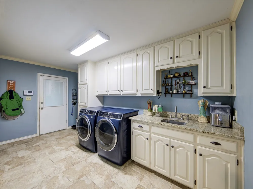 405 Wickham Street Alvord, TX 76225
