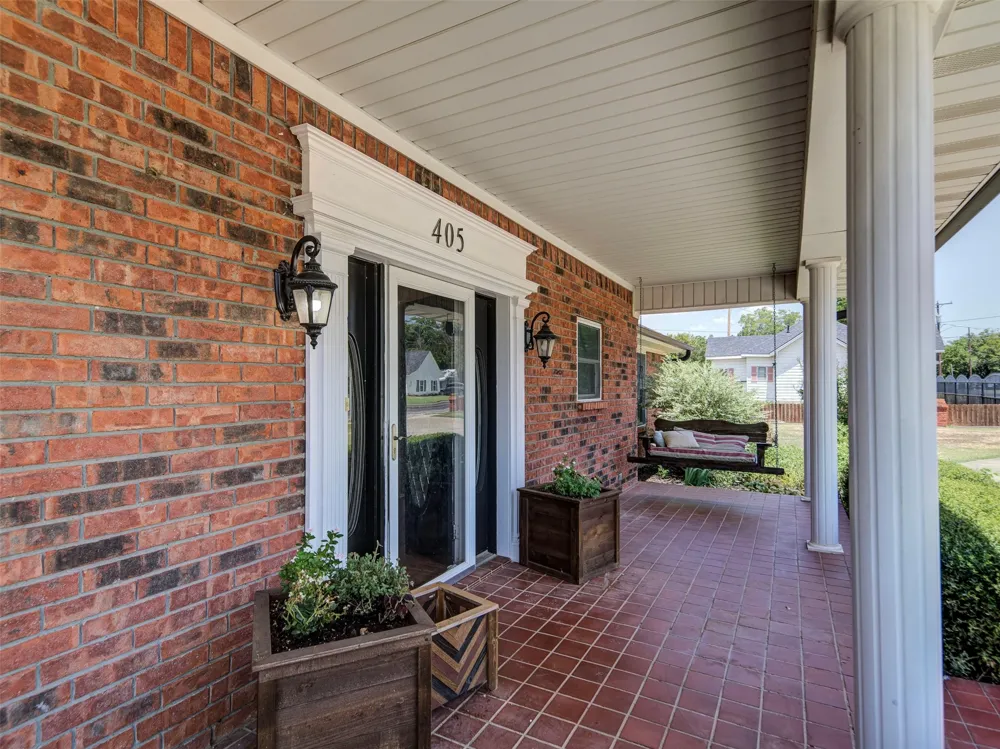 405 Wickham Street Alvord, TX 76225
