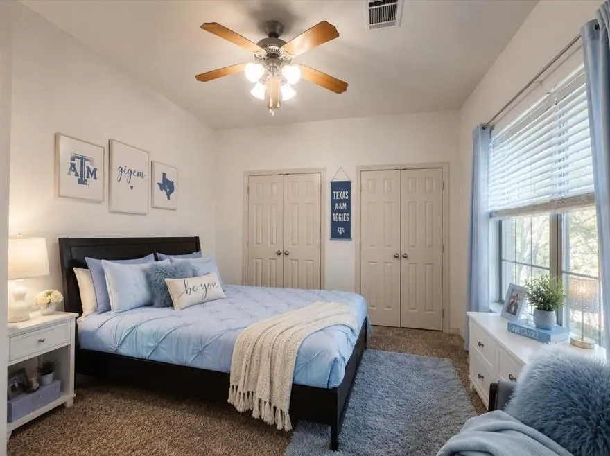 107 Forest Drive College Station, TX 77840