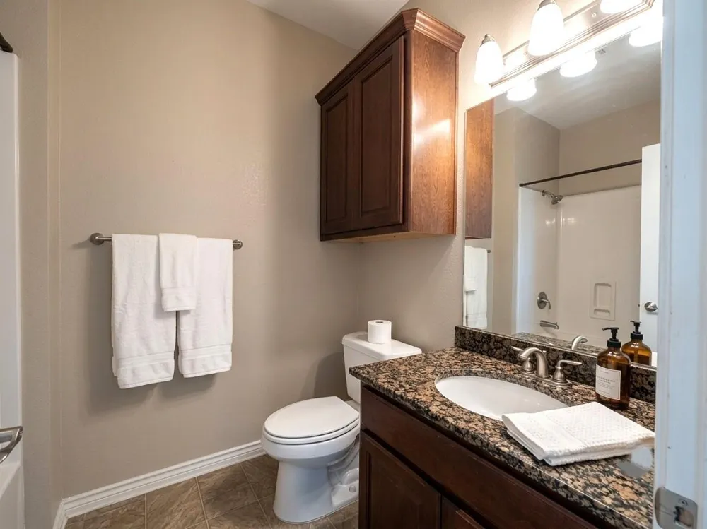 107 Forest Drive College Station, TX 77840