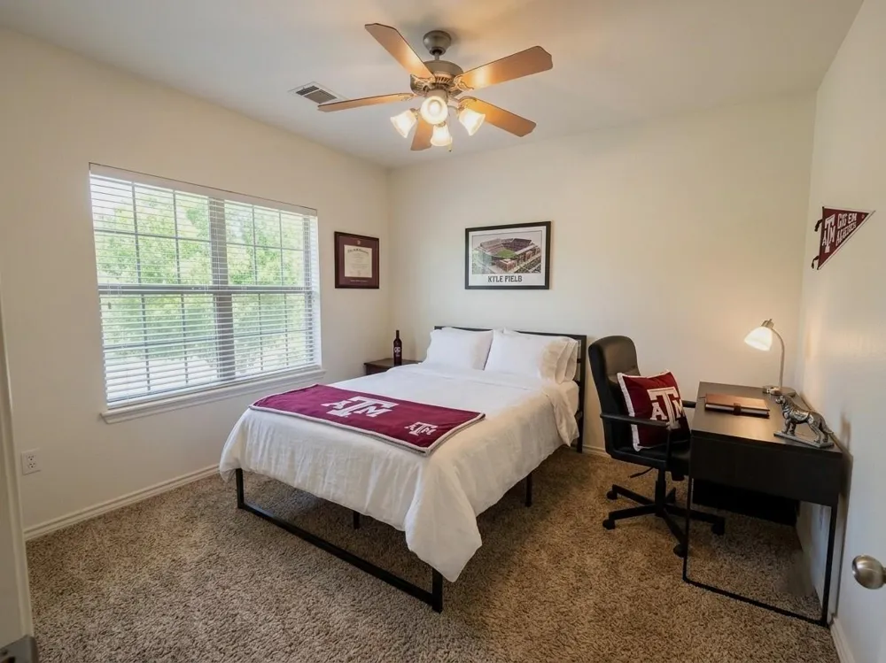 107 Forest Drive College Station, TX 77840