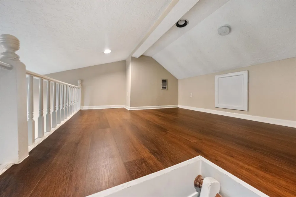 12600 Melville Drive #330B Montgomery, TX 77356