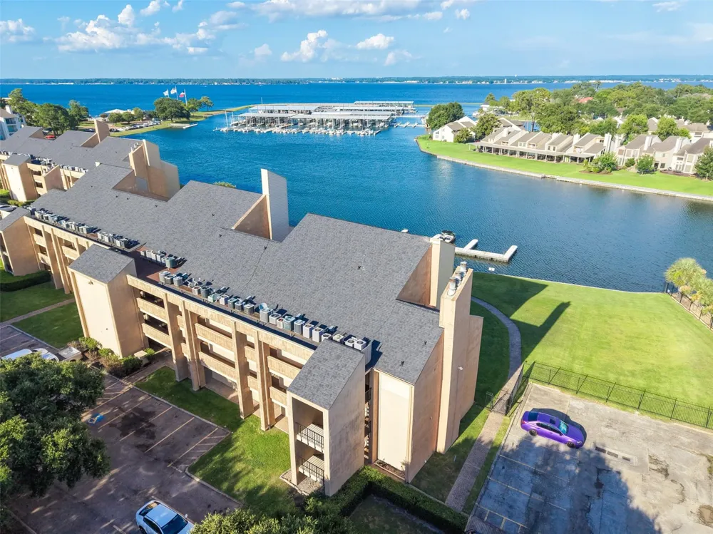 12600 Melville Drive #330B Montgomery, TX 77356