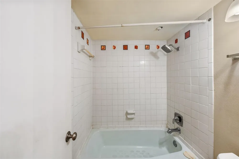 12600 Melville Drive #330B Montgomery, TX 77356