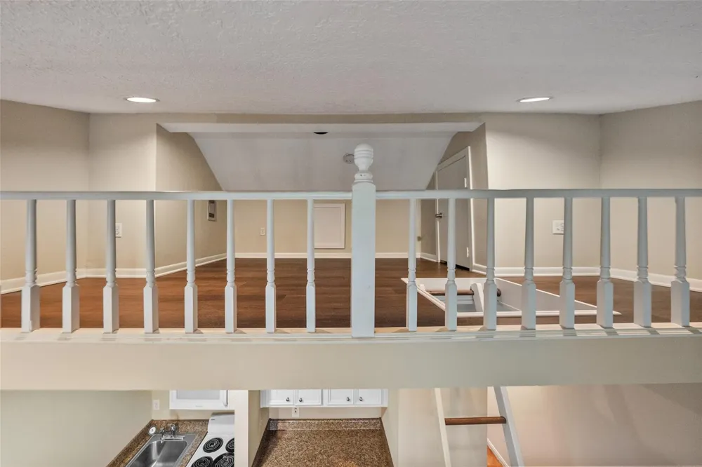 12600 Melville Drive #330B Montgomery, TX 77356