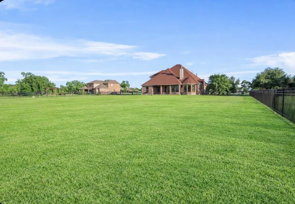 6311 Redfish Reef Drive Beach City, TX 77523