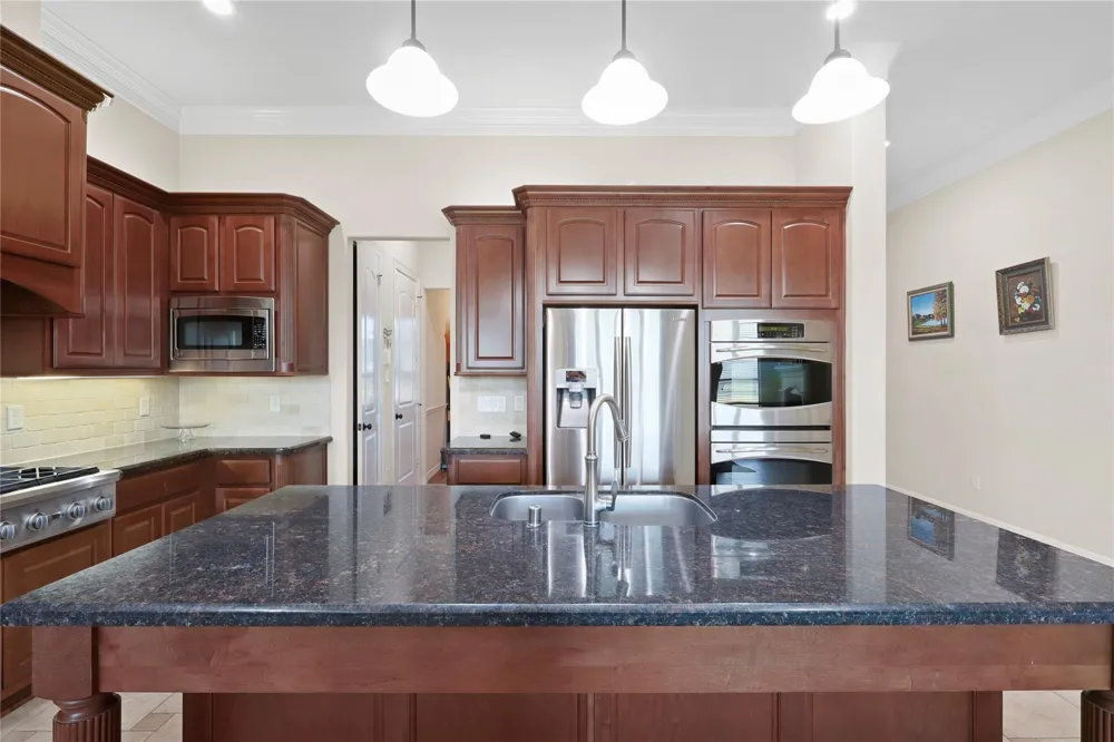 6311 Redfish Reef Drive Beach City, TX 77523