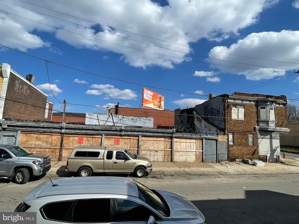 1729 W CAYUGA STREET Philadelphia, PA 19140