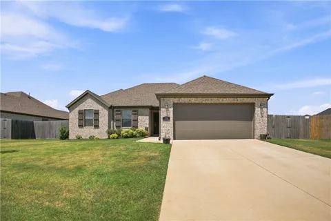 370 W Taverner Xing