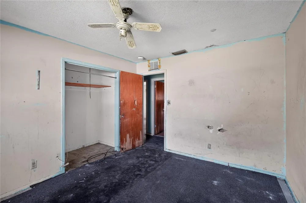 1229 EL CAMINO ROAD Lakeland, FL 33805