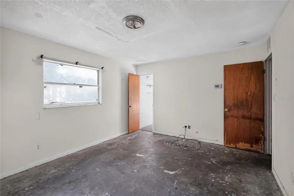 1229 EL CAMINO ROAD Lakeland, FL 33805