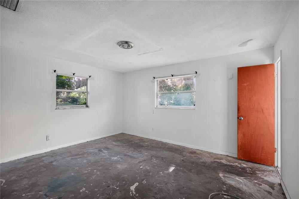 1229 EL CAMINO ROAD Lakeland, FL 33805