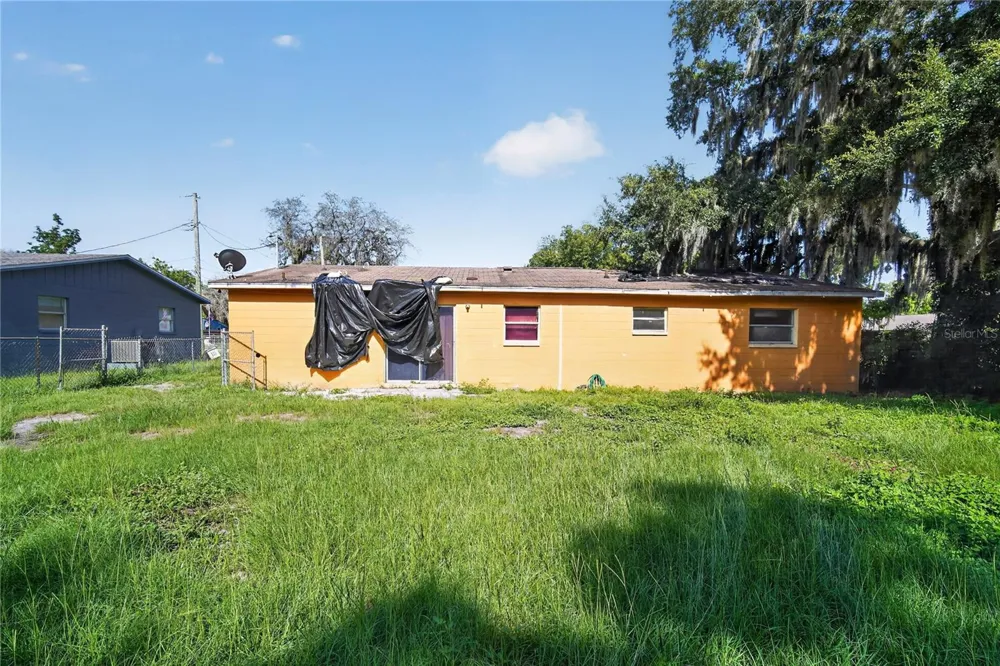 1229 EL CAMINO ROAD Lakeland, FL 33805