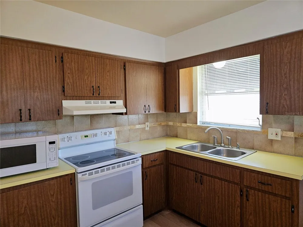 360 137TH AVENUE CIRCLE #360 Madeira Beach, FL 33708