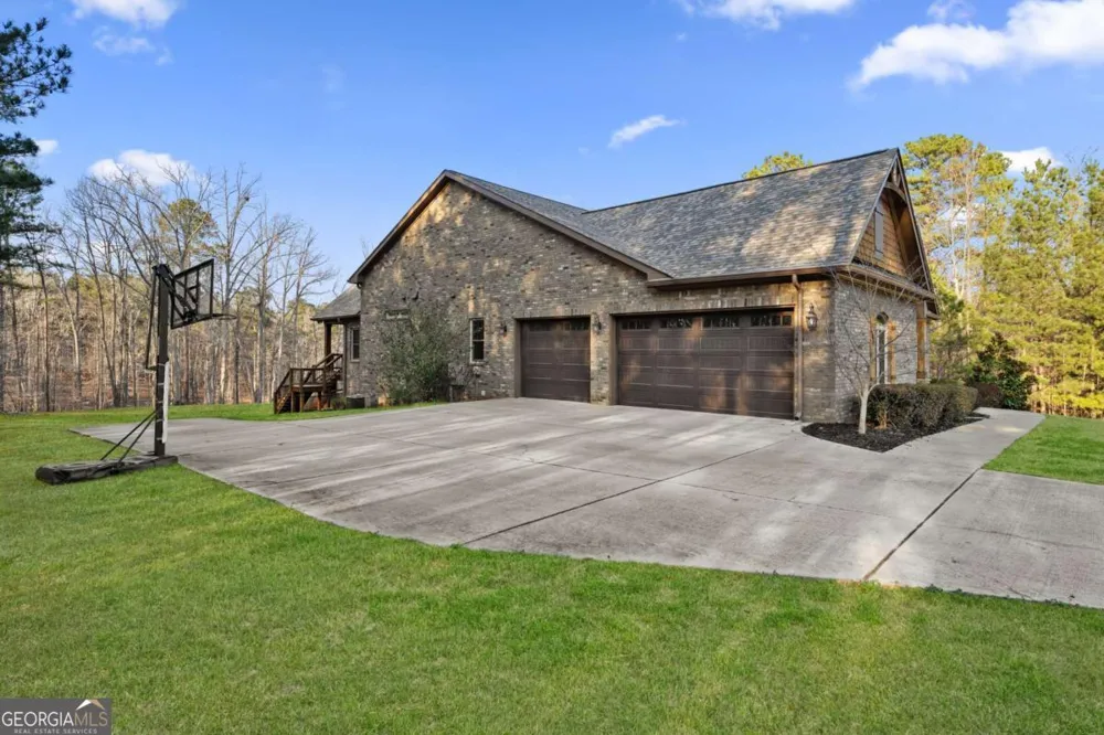 407 Saint Regis DR Oxford, GA 30054