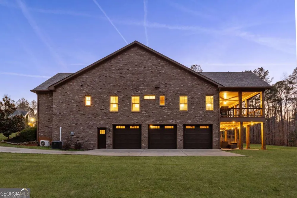 407 Saint Regis DR Oxford, GA 30054