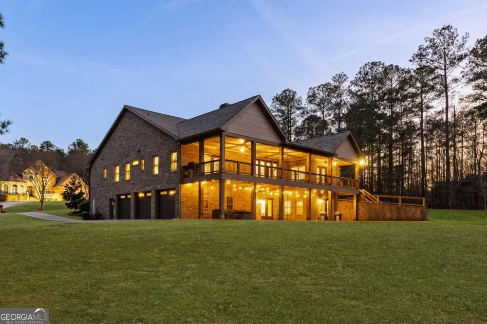 407 Saint Regis DR Oxford, GA 30054