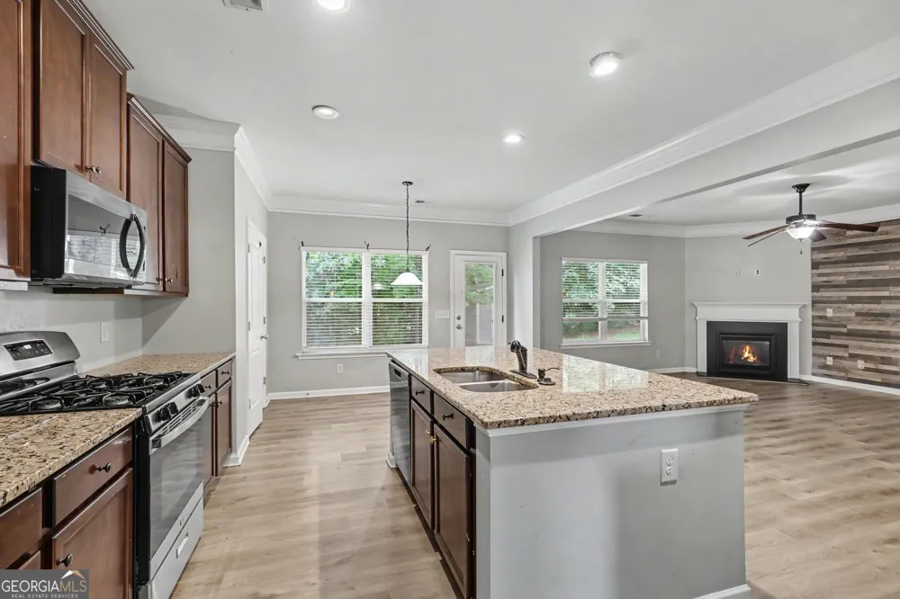 150 Berkleigh Trails DR Hiram, GA 30141