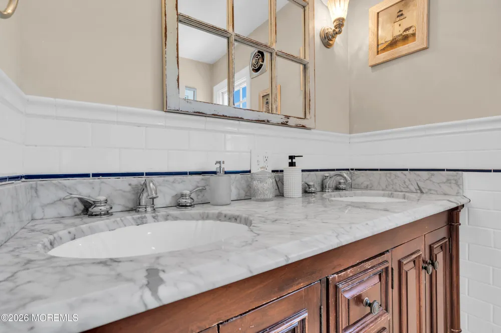 919 Ocean Avenue Mantoloking, NJ 08738
