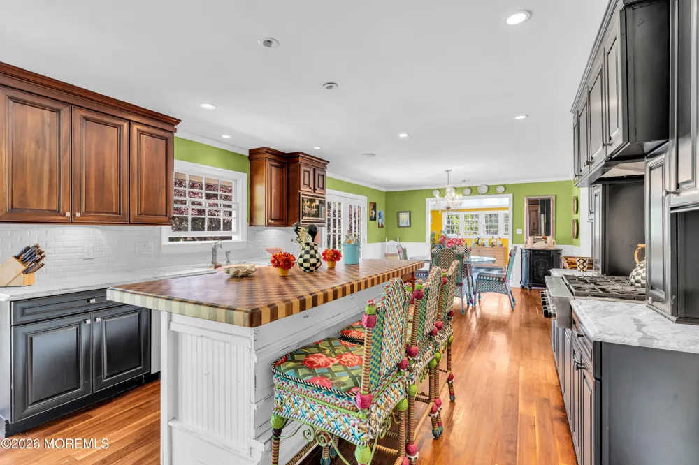 919 Ocean Avenue Mantoloking, NJ 08738