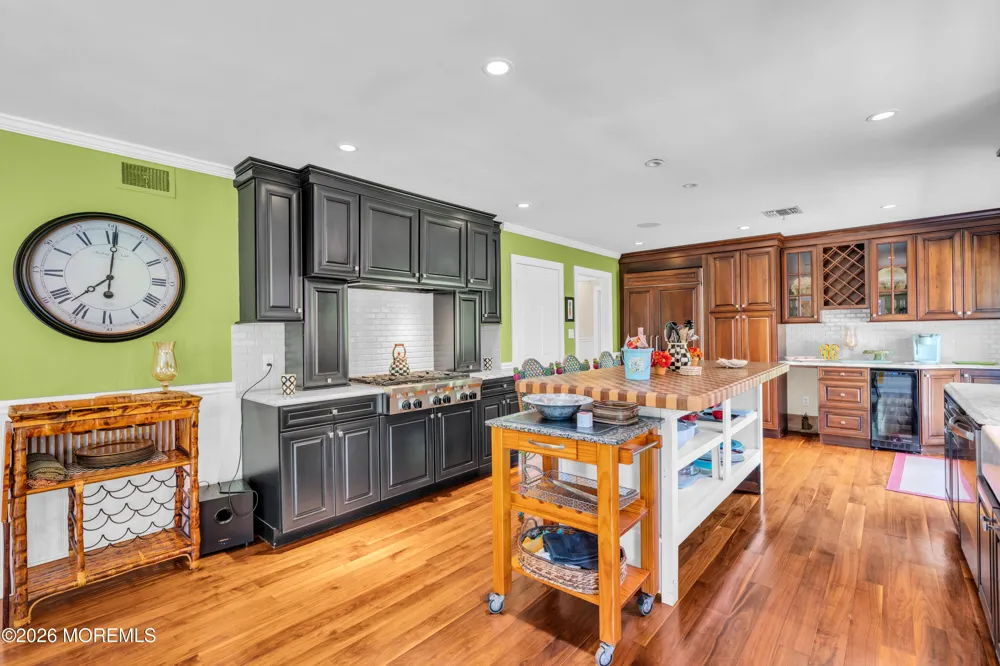 919 Ocean Avenue Mantoloking, NJ 08738