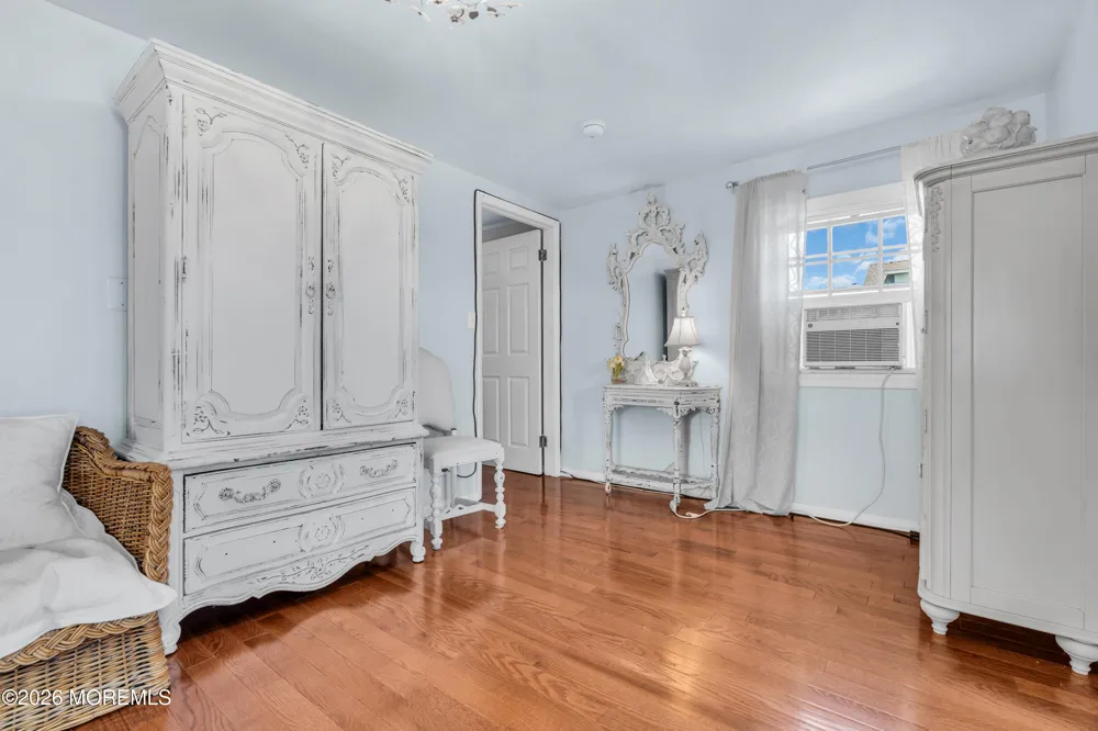 919 Ocean Avenue Mantoloking, NJ 08738