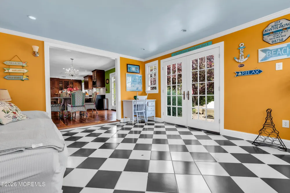919 Ocean Avenue Mantoloking, NJ 08738