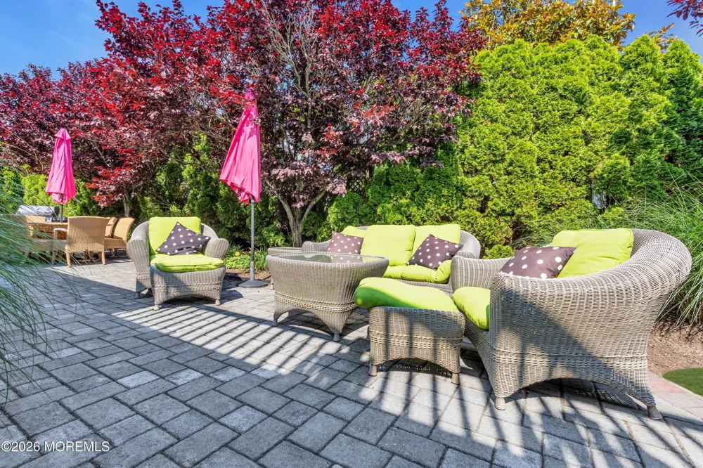 919 Ocean Avenue Mantoloking, NJ 08738
