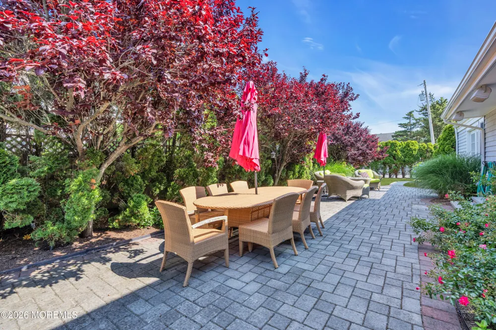 919 Ocean Avenue Mantoloking, NJ 08738