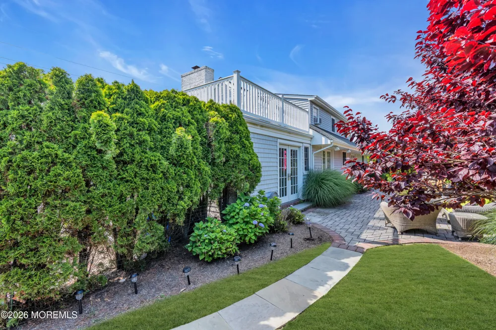 919 Ocean Avenue Mantoloking, NJ 08738