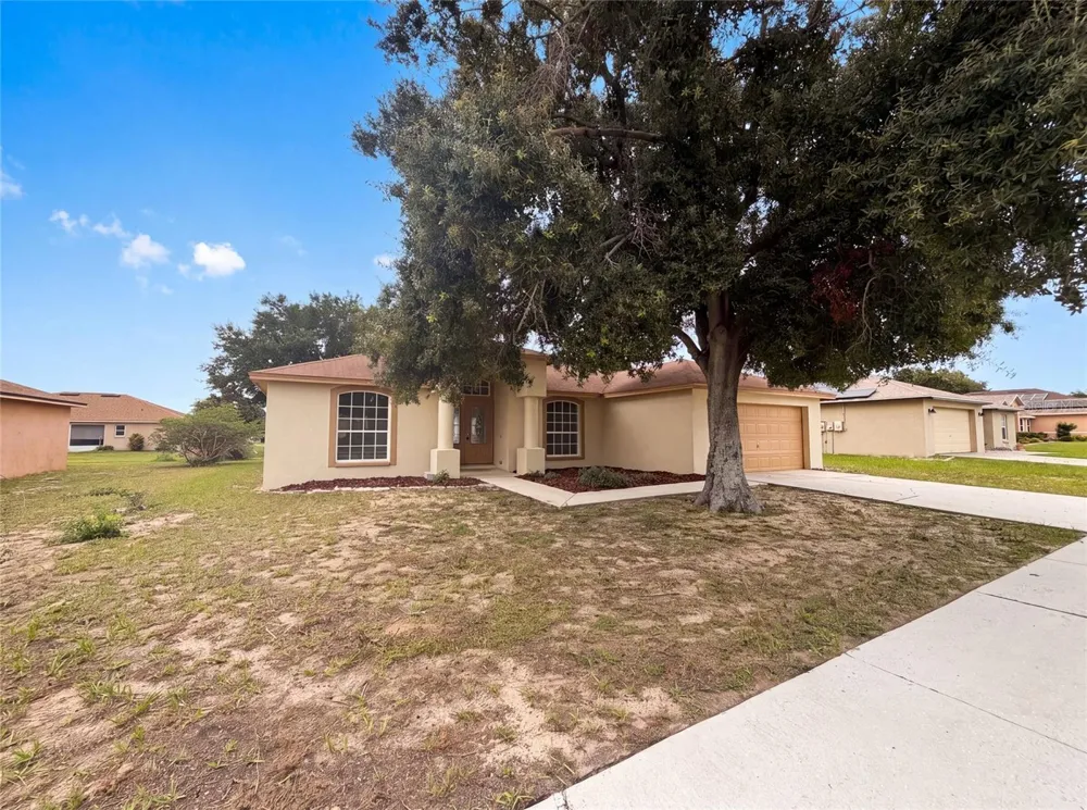 1038 HIGHLAND CREST CIRCLE Lake Wales, FL 33853