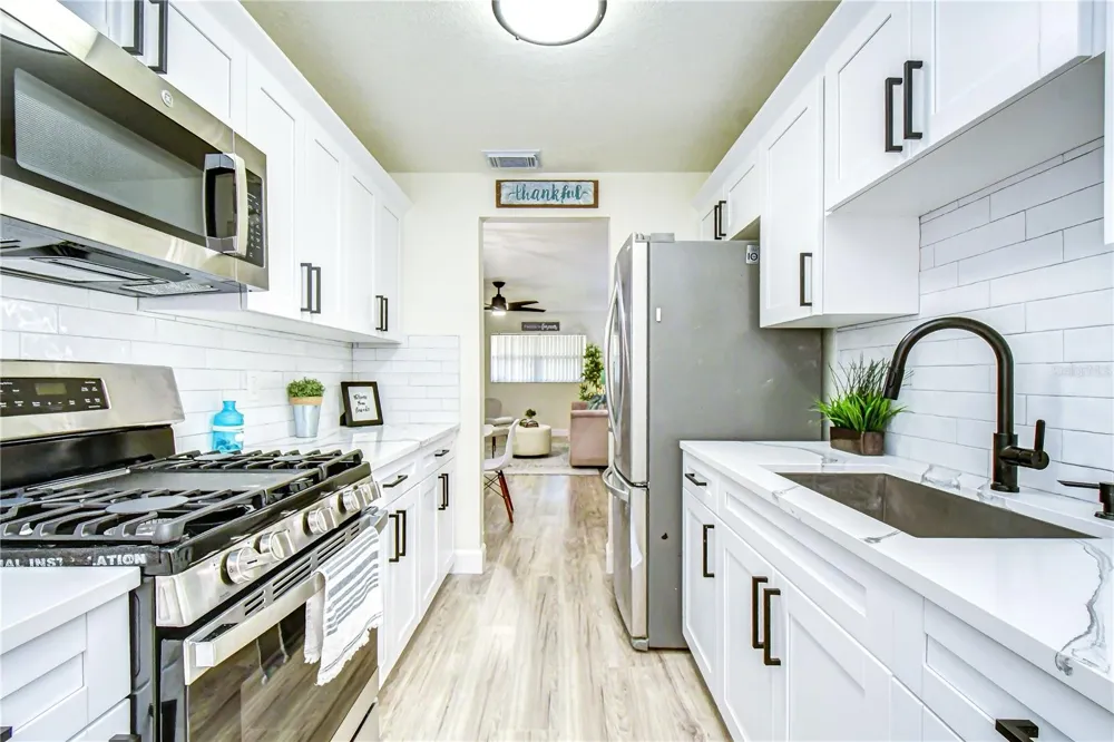 10037 62ND TERRACE #5 St Petersburg, FL 33708