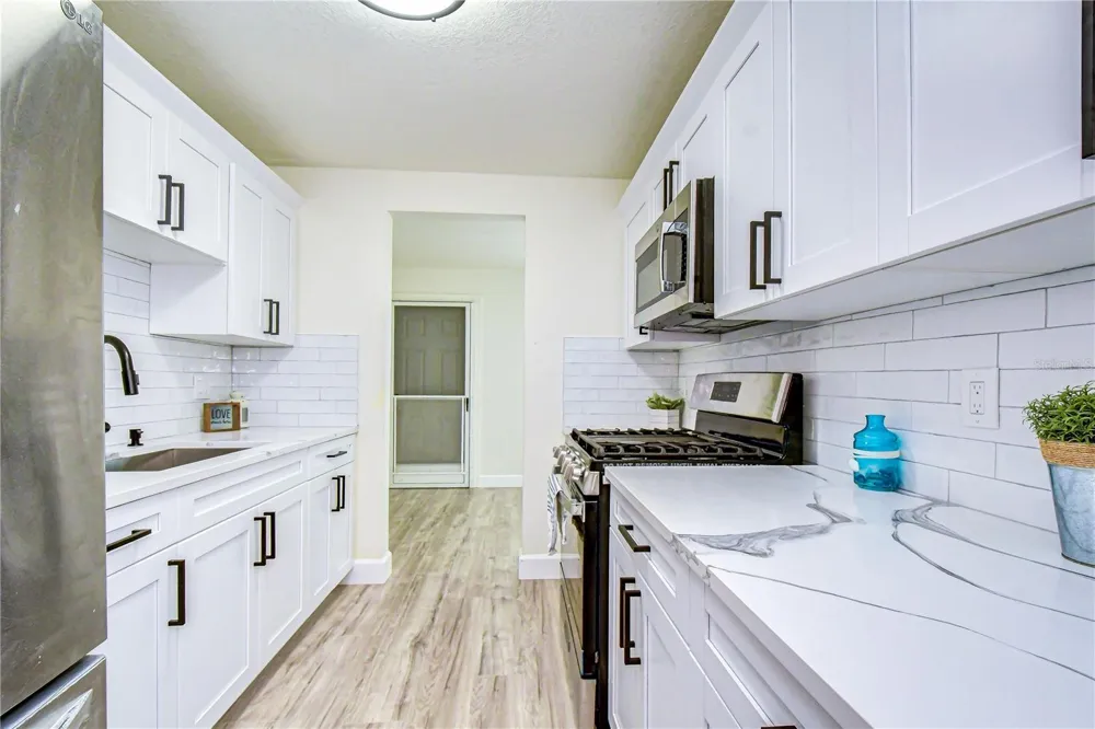 10037 62ND TERRACE #5 St Petersburg, FL 33708