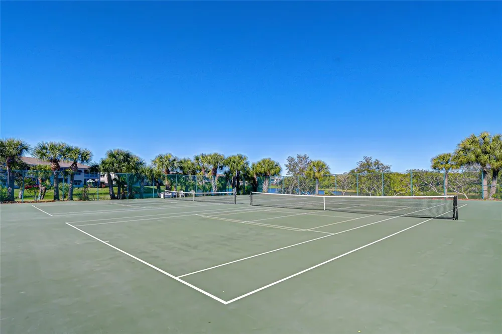 10037 62ND TERRACE #5 St Petersburg, FL 33708