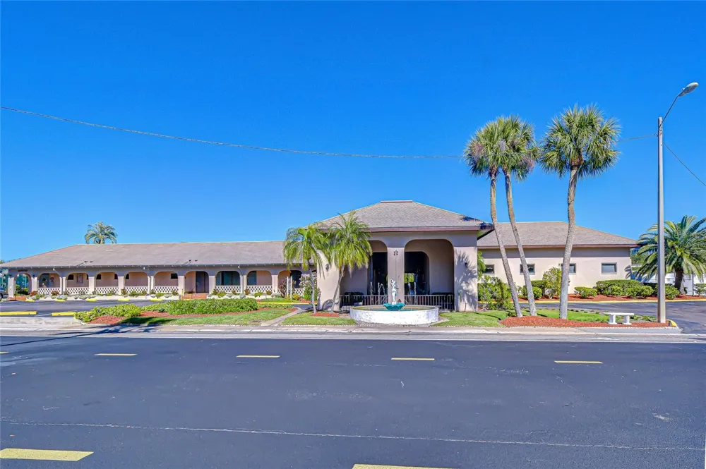 10037 62ND TERRACE #5 St Petersburg, FL 33708