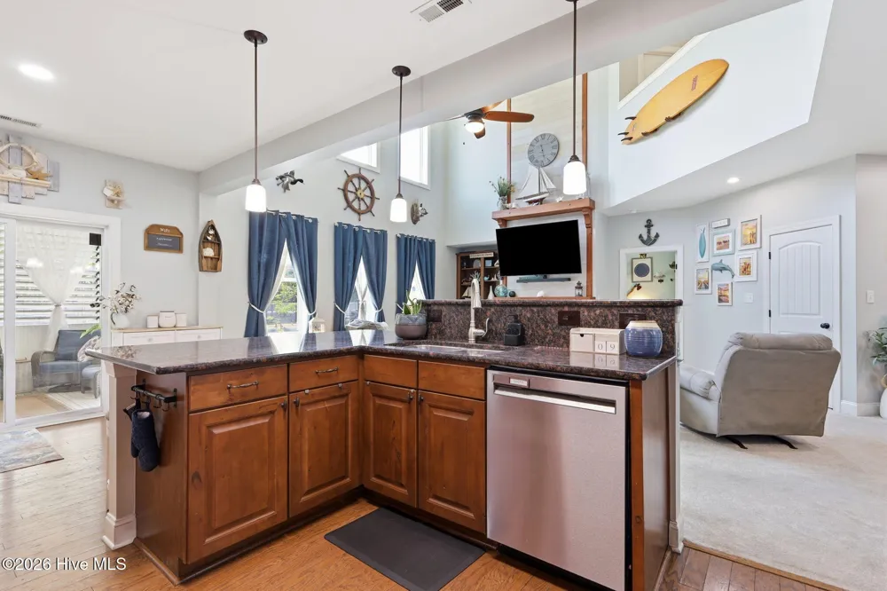 402 Canoe Lane Swansboro, NC 28584