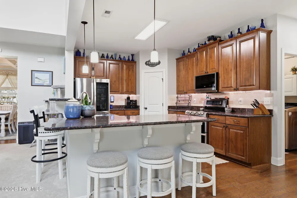 402 Canoe Lane Swansboro, NC 28584