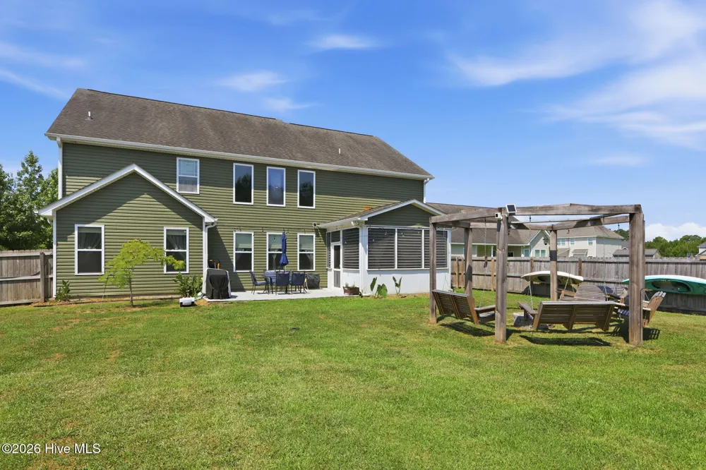 402 Canoe Lane Swansboro, NC 28584