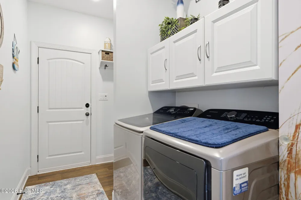 402 Canoe Lane Swansboro, NC 28584