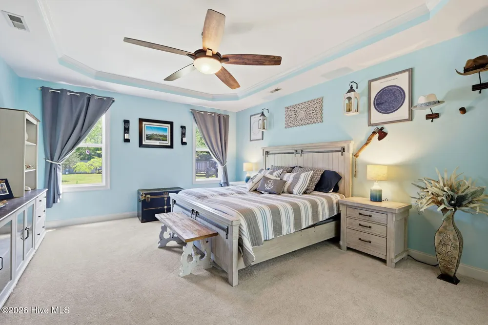 402 Canoe Lane Swansboro, NC 28584