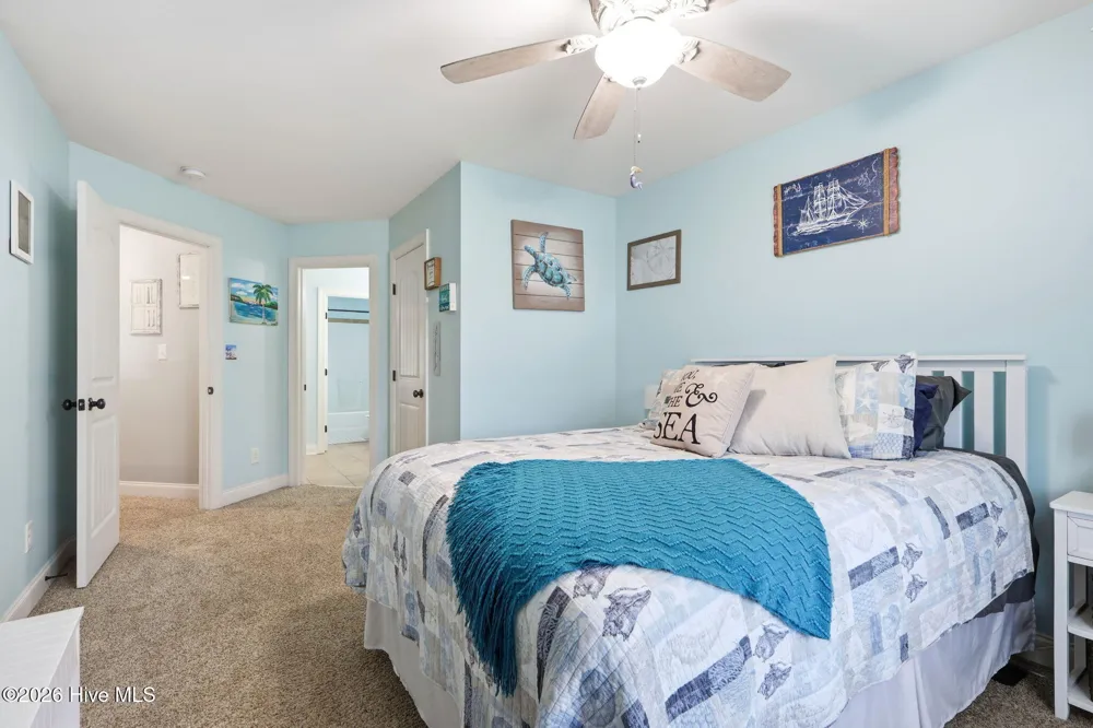 402 Canoe Lane Swansboro, NC 28584