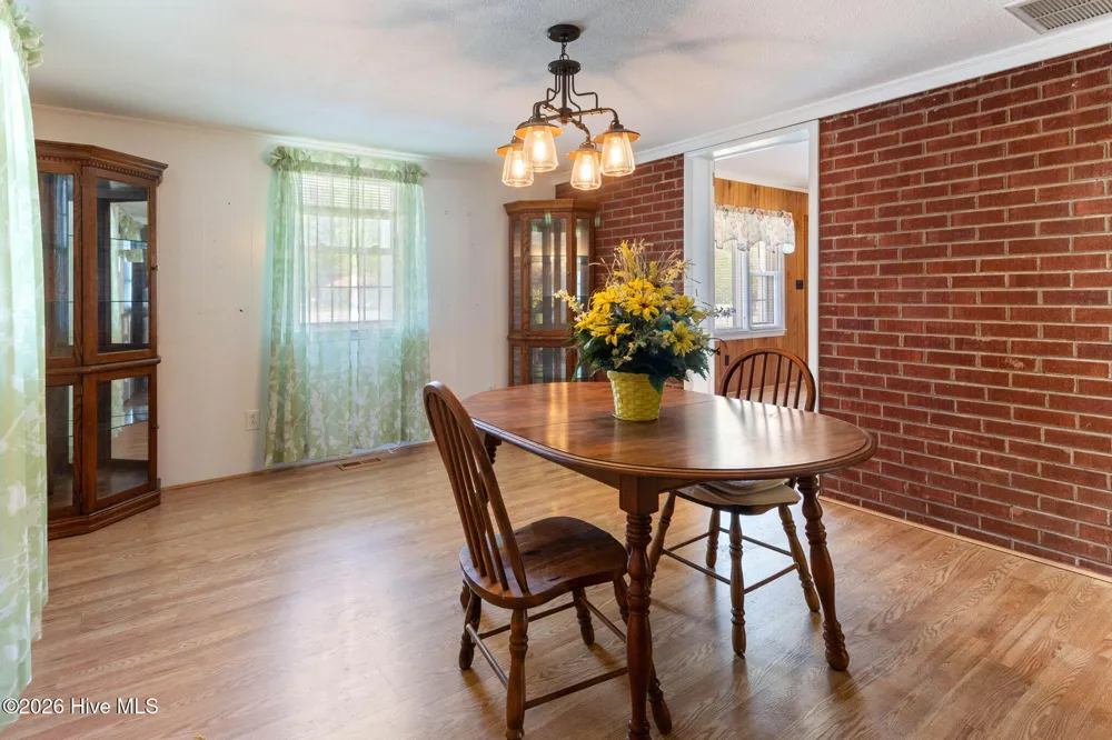 593 Singletary Mill Pond Road Bladenboro, NC 28320