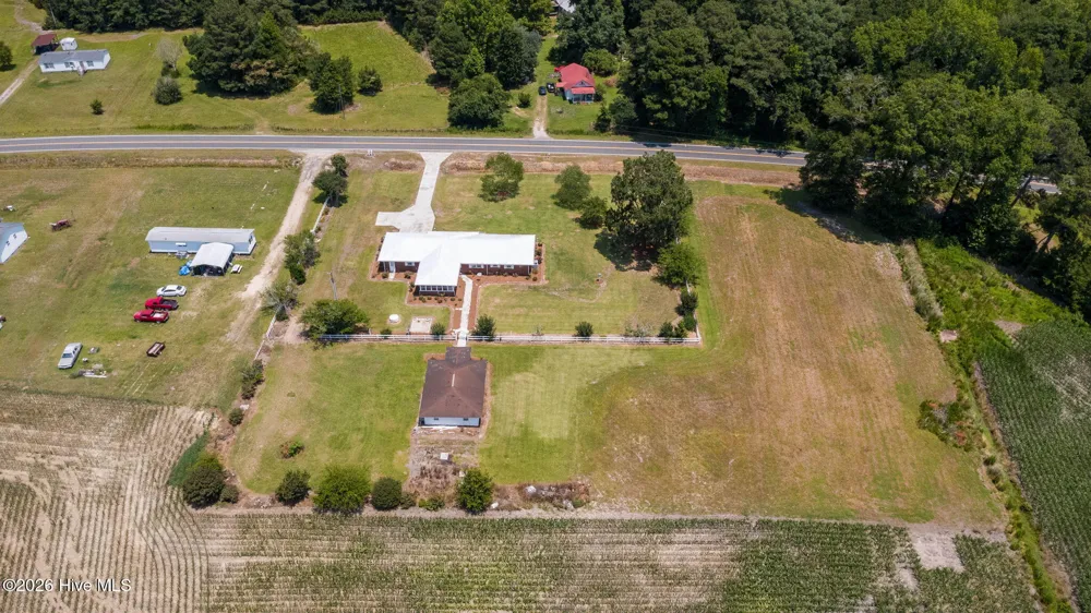 593 Singletary Mill Pond Road Bladenboro, NC 28320